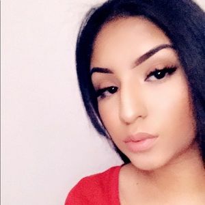 Meet your Posher, Lupita